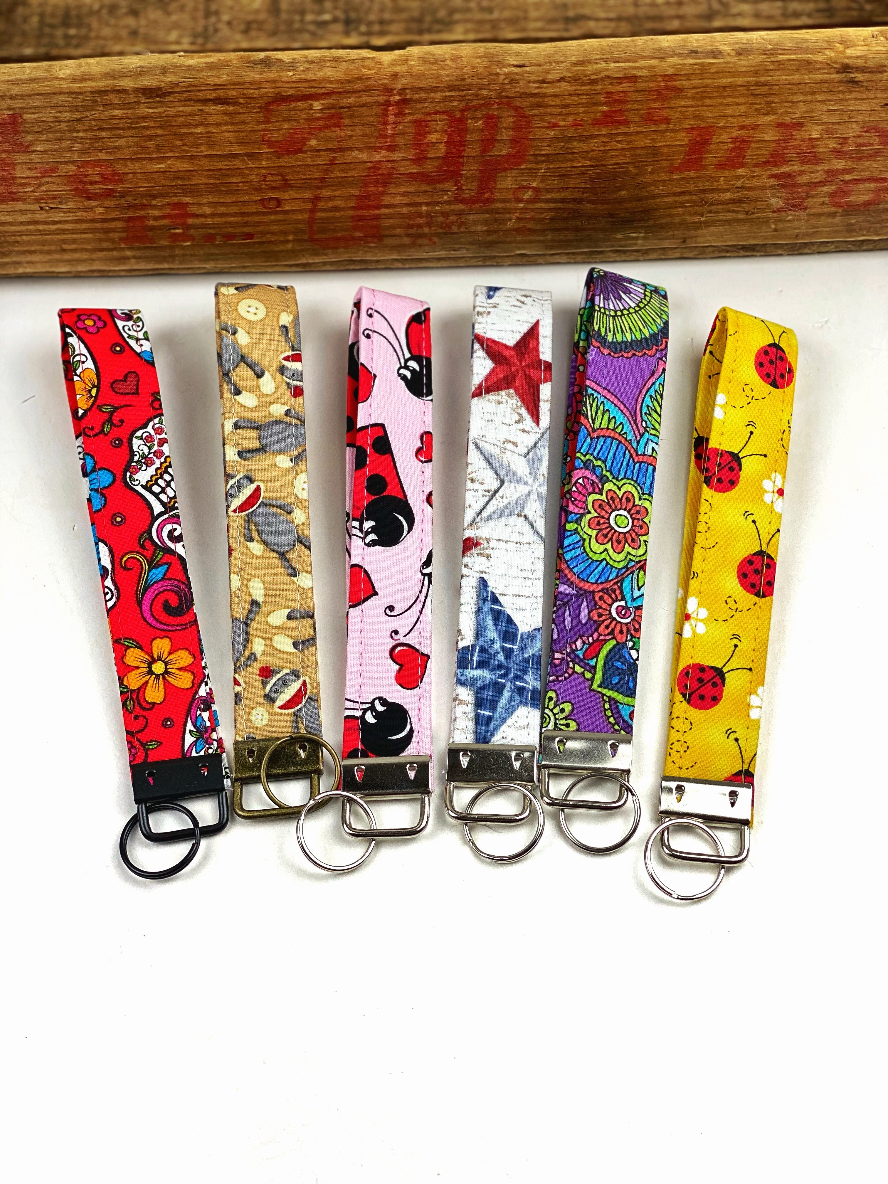 Assorted Cotton Wristlet Key Fob, Cotton Wrist Key Chain Holder, Cute Wristlet Keychain