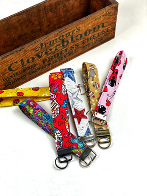Assorted Cotton Wristlet Key Fob, Cotton Wrist Key Chain Holder, Cute Wristlet Keychain
