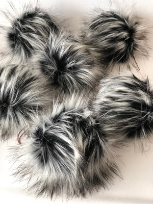 Siberian Faux Fur Pom Pom - KitchenKlutter