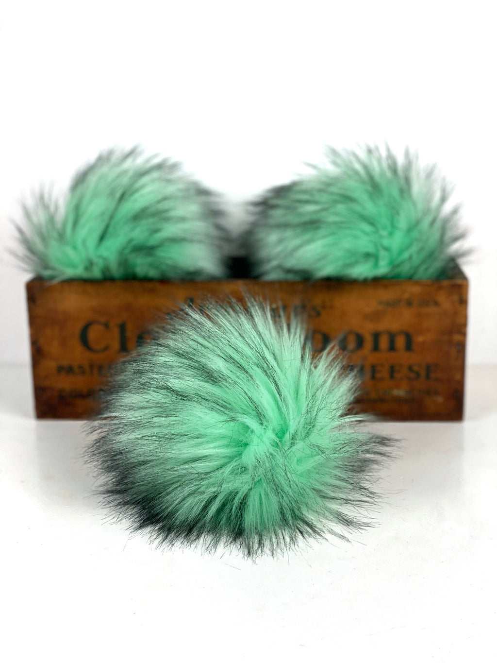 Minty Faux Fur Pom Pom Green