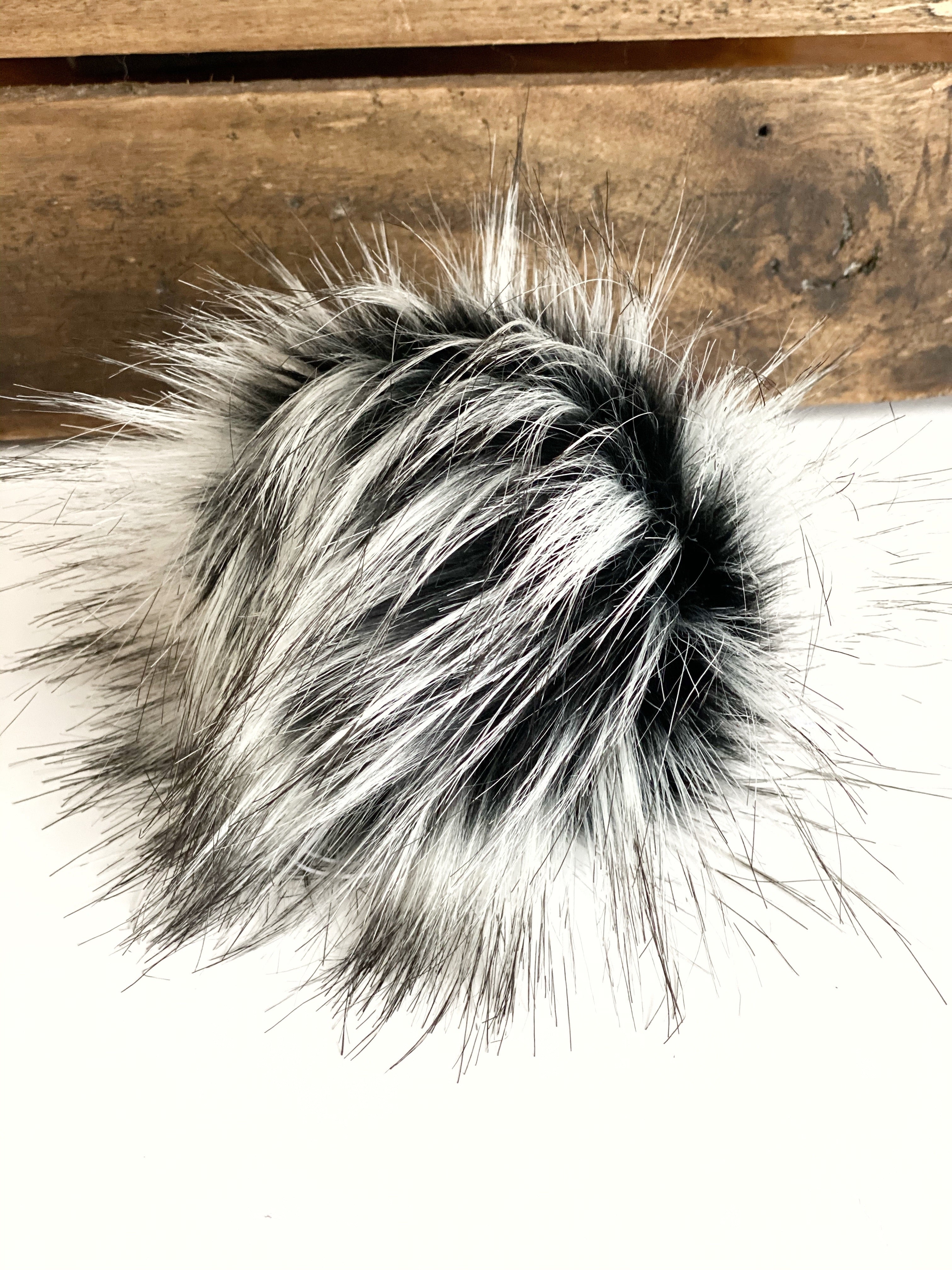Siberian Faux Fur Pom Pom - KitchenKlutter